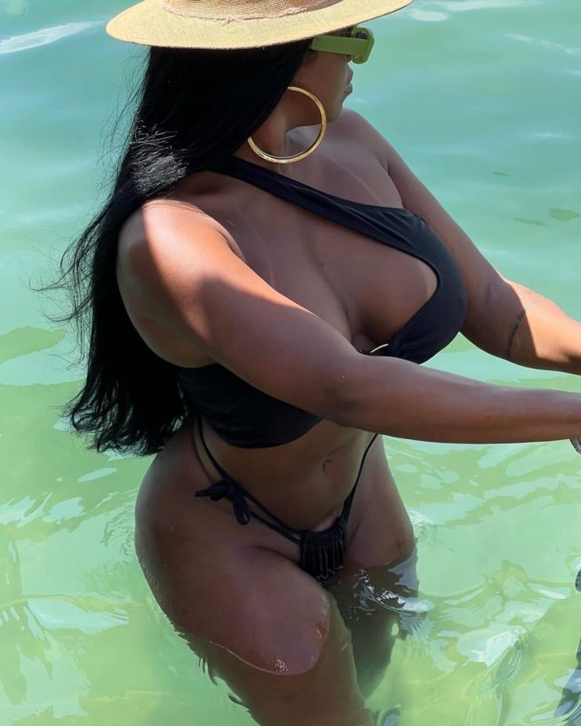 Anne Santana 5