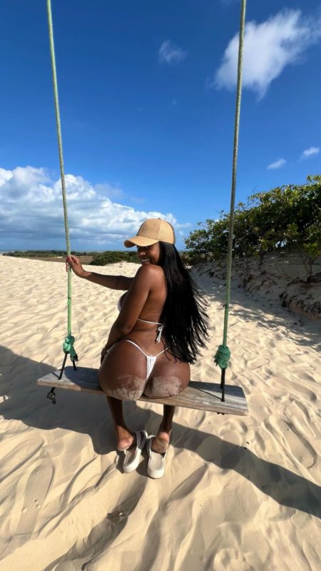 Anne Santana 4
