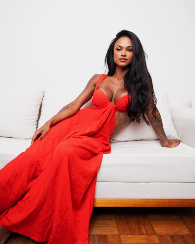 Giovana Cavalcanti 3