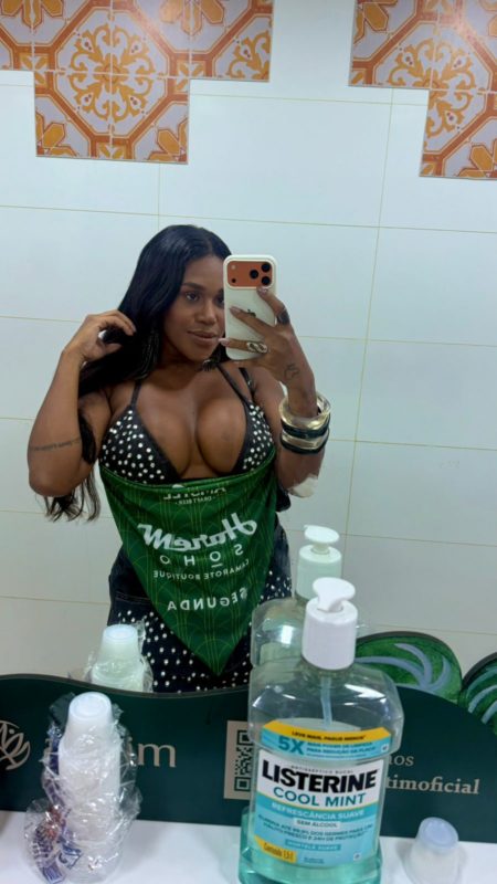 Anne Santana 7