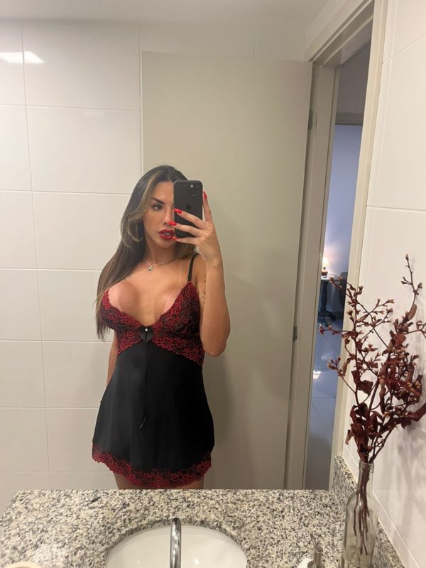 Julia Azevedo 226