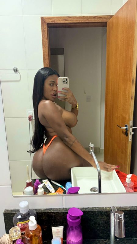 Anne Santana 7