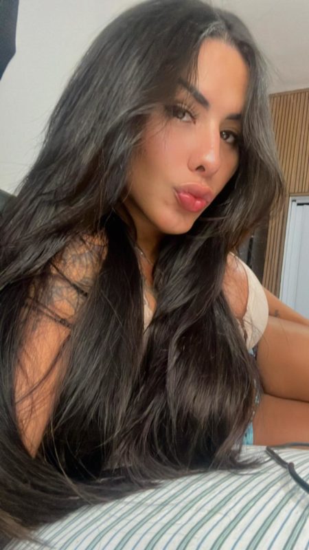 Julia Azevedo 48