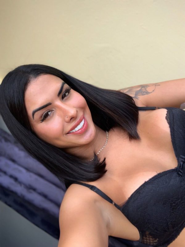 Julia Azevedo 126