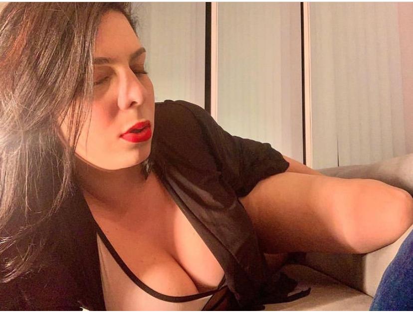 Angélica Gomeez 77
