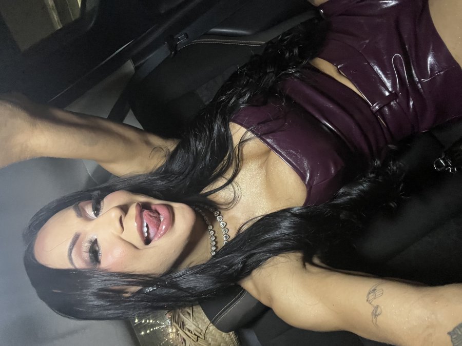 Aline Lincoln 12