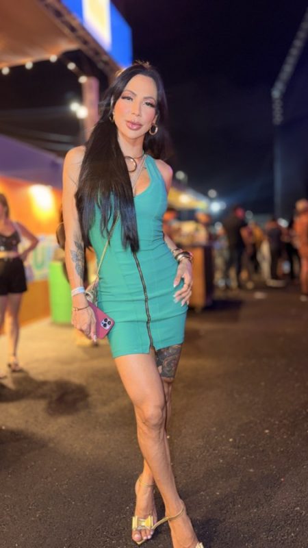 Aline Lincoln 6