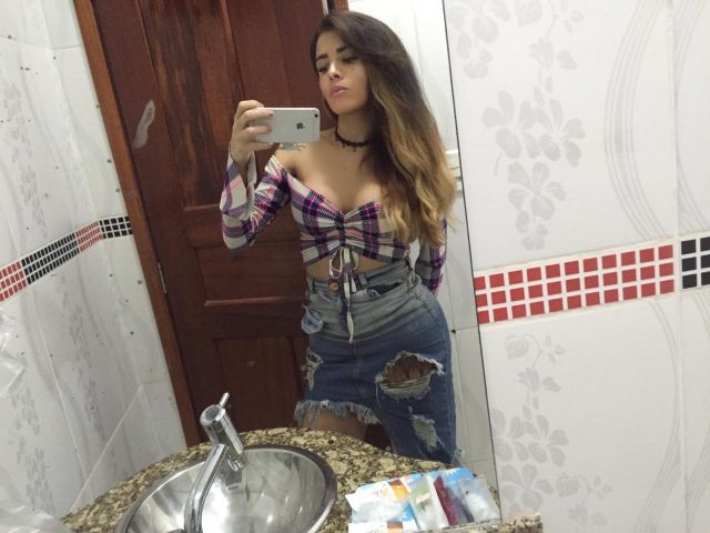 Renata Viana 35