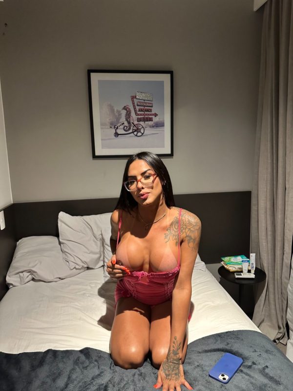 Julia Azevedo 36