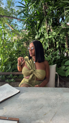 Anne Santana 51