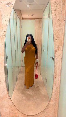 Anne Santana 31
