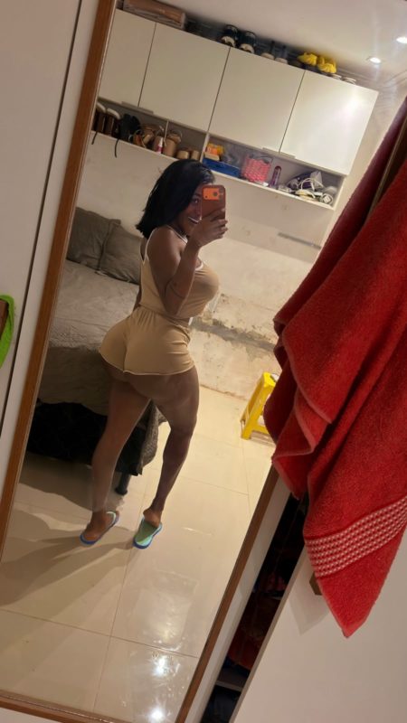 Anne Santana 42