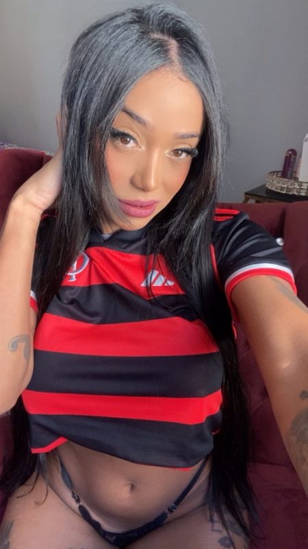 Nicolly Veiga 5