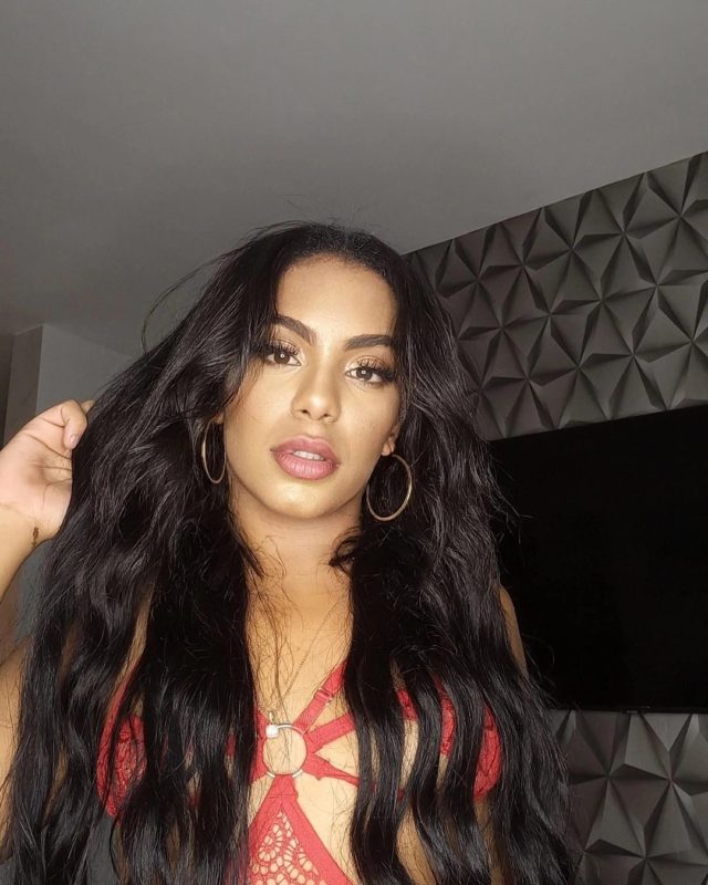 Amanda Ribeiro 27