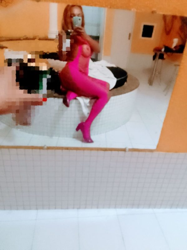 Nina Pacheco 57
