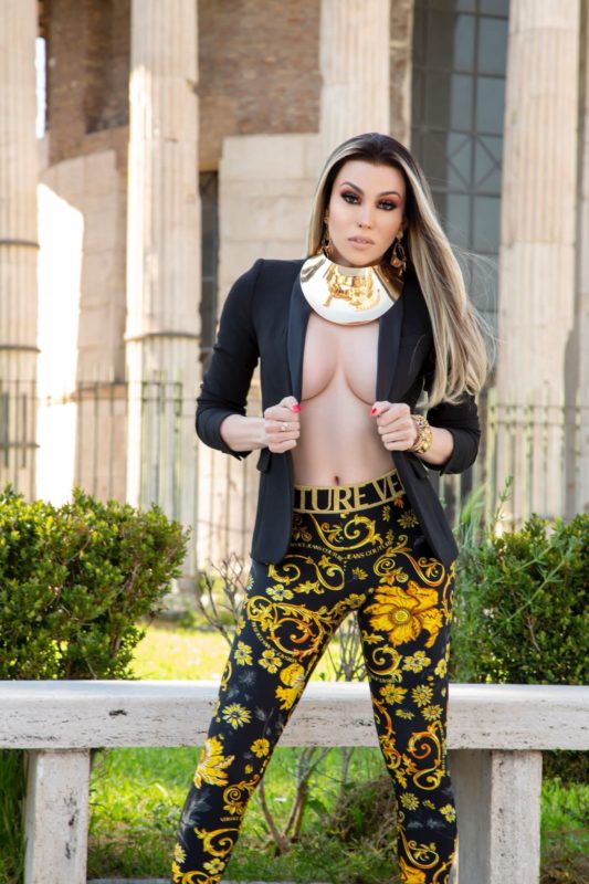 Isabeli Killer 23
