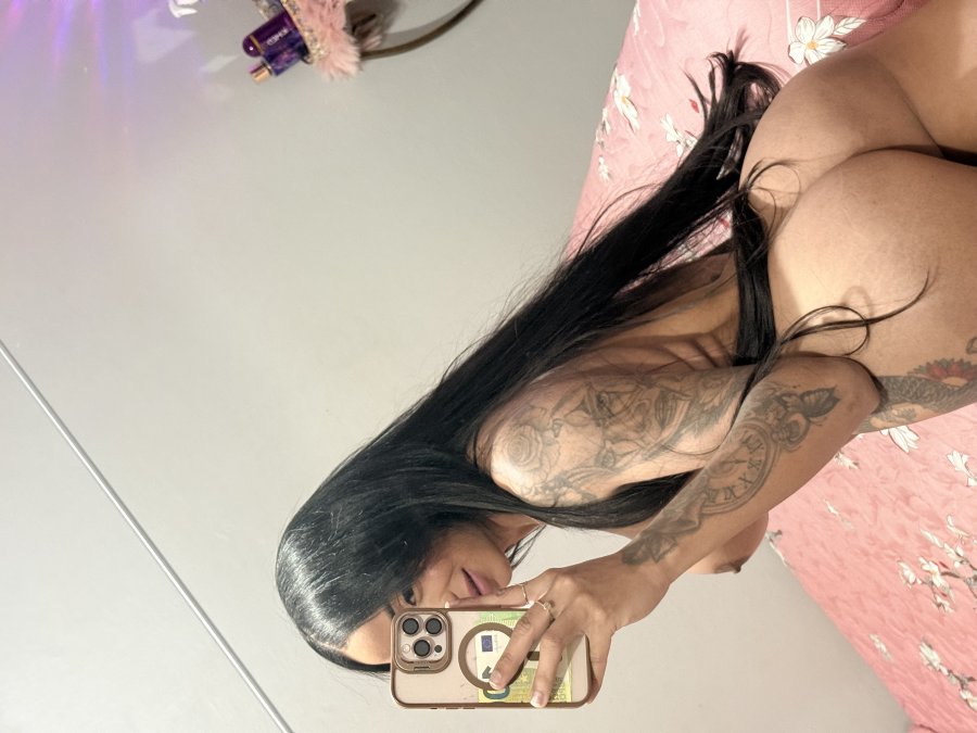 Nicolly Veiga 16