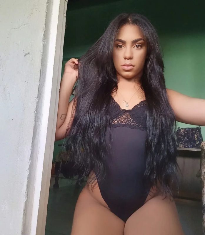 Amanda Ribeiro 20