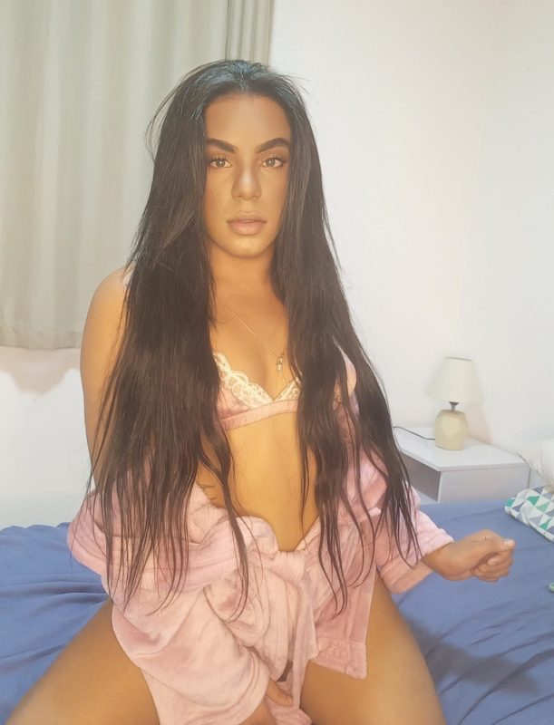Amanda Ribeiro 18