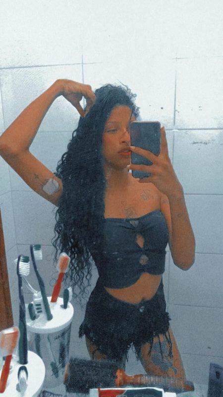 Renatta Fernandes 29