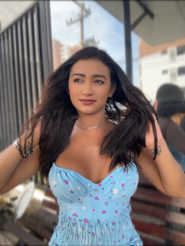 Victória Oliveira 13