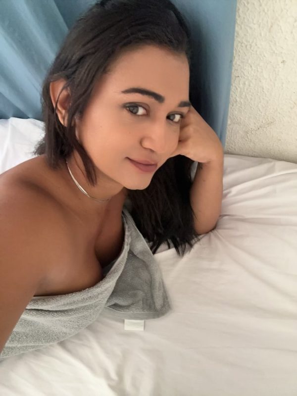 Victória Oliveira 12