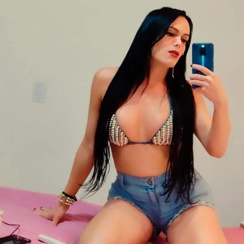 Cintia Ferraz 39