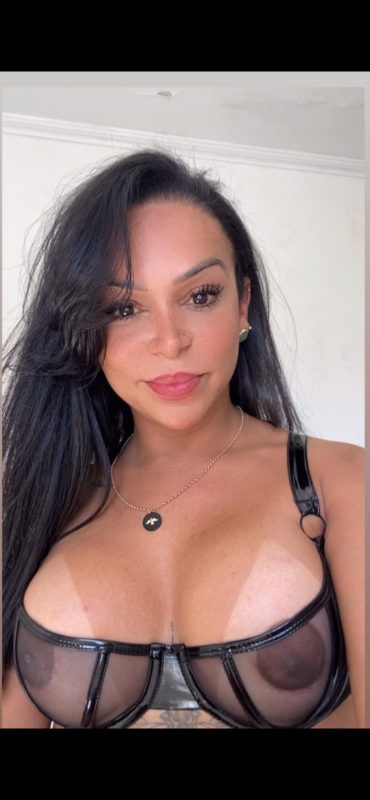 Cíntia Dutra 38