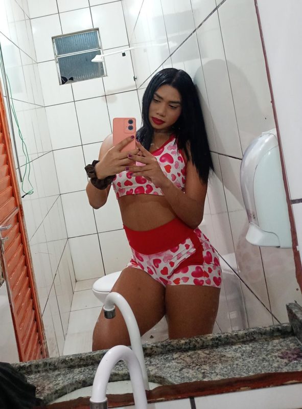 Karina Vasconcelos - Sem Local 12