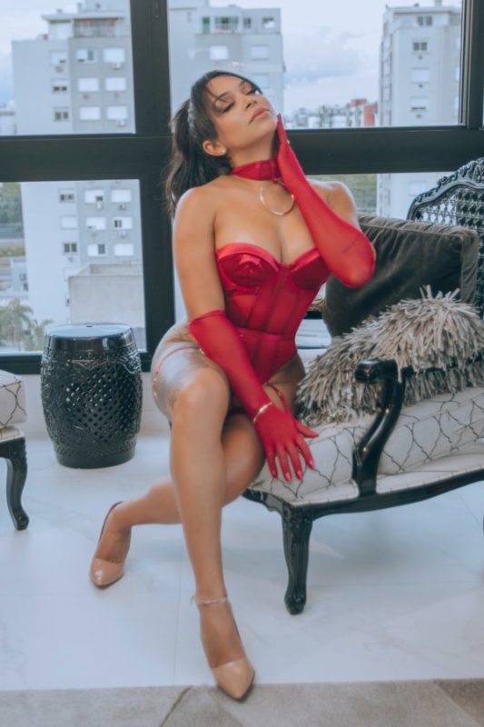 Cíntia Dutra 3