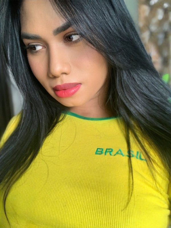 Karina Vasconcelos - Sem Local 104