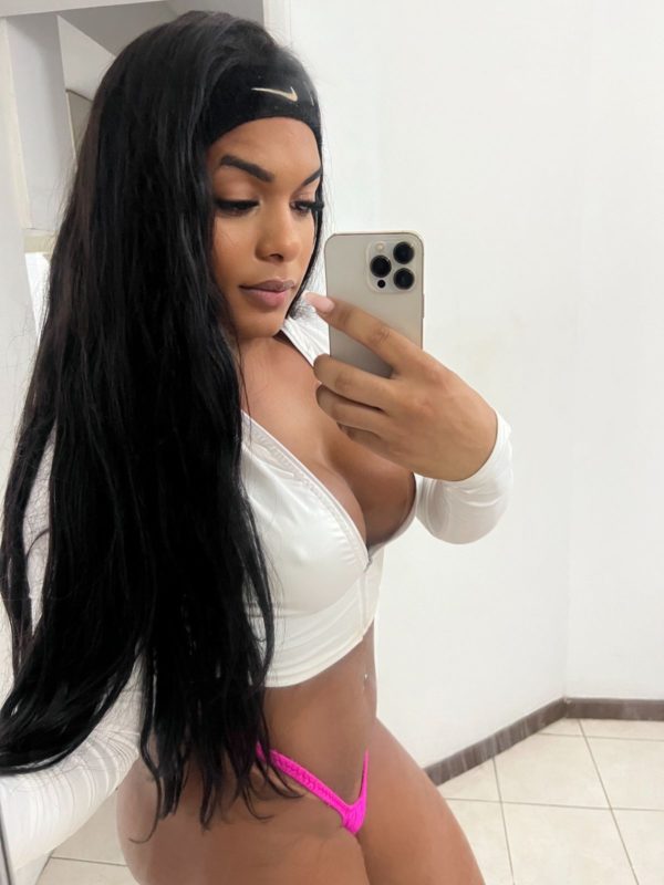 Mirela Lemos 1