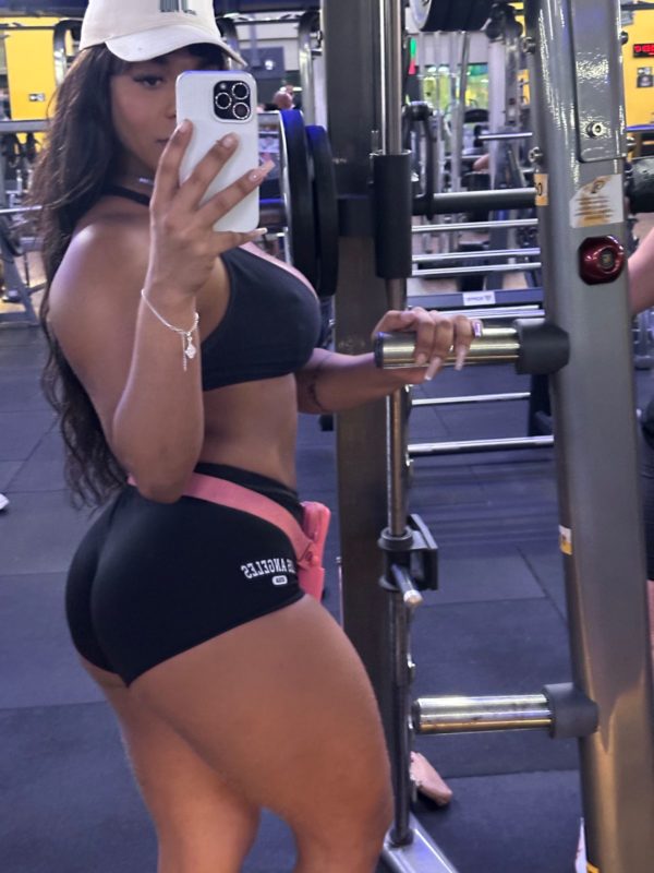 Mirela Lemos 95