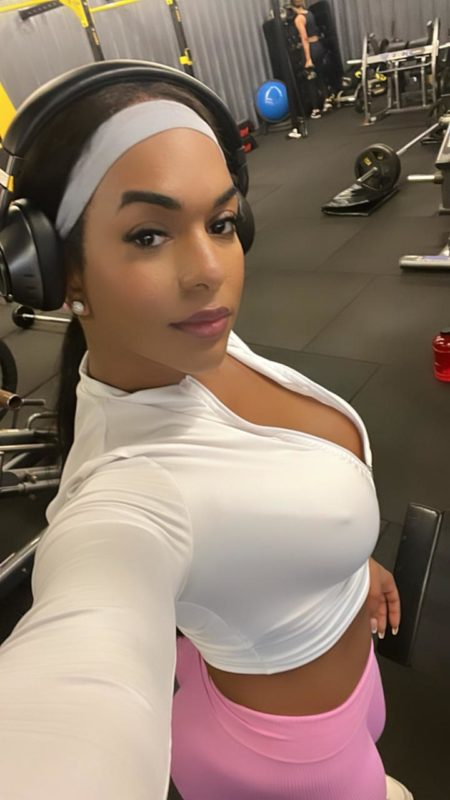 Mirela Lemos 4