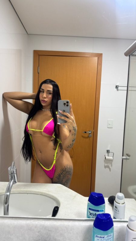 Larissa Gutierrez 30
