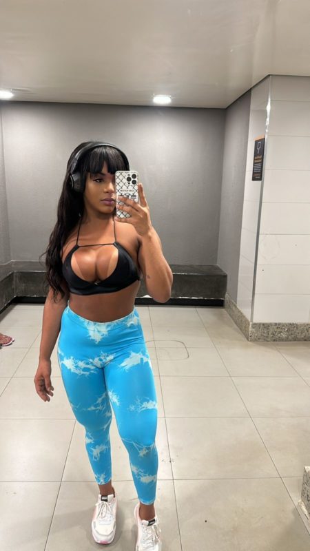 Mirela Lemos 21