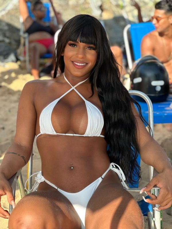 Mirela Lemos 64