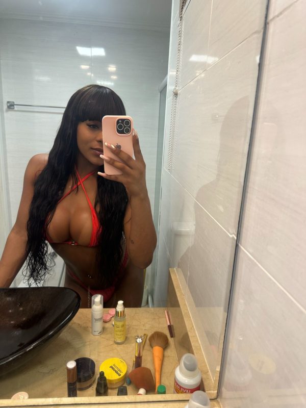 Mirela Lemos 51