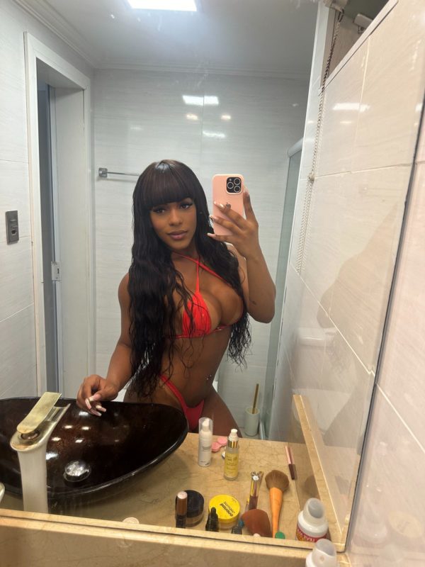 Mirela Lemos 57