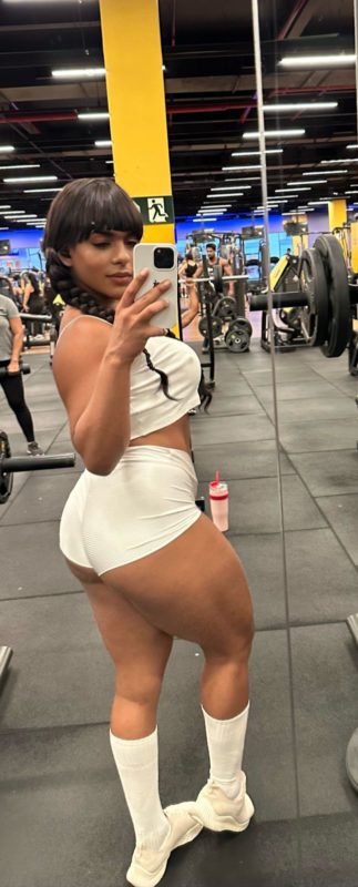 Mirela Lemos 63