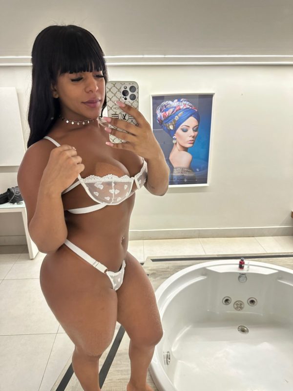 Mirela Lemos 86