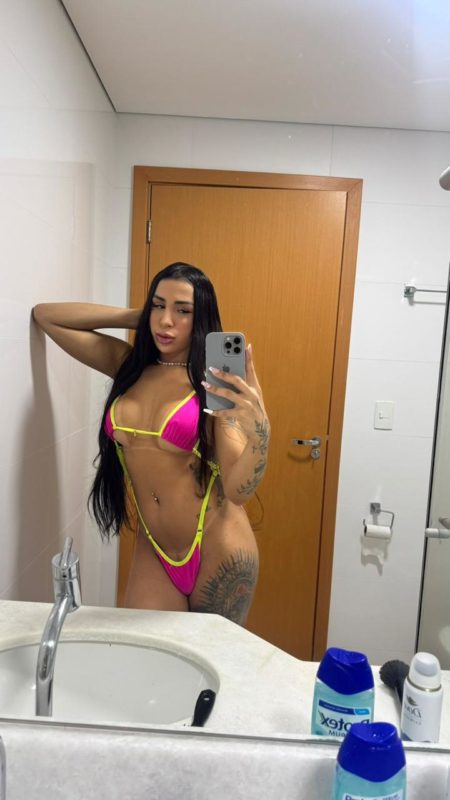 Larissa Gutierrez 21