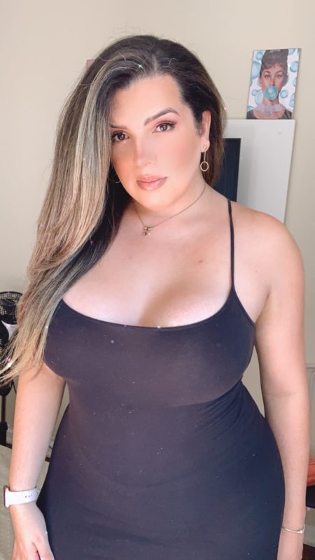 Alessandra Gonçalves﻿ 22