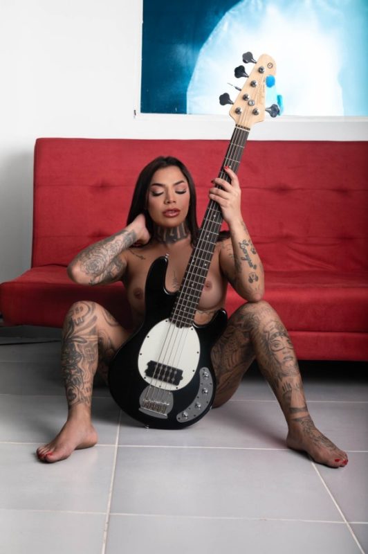 Joyce Lira 50