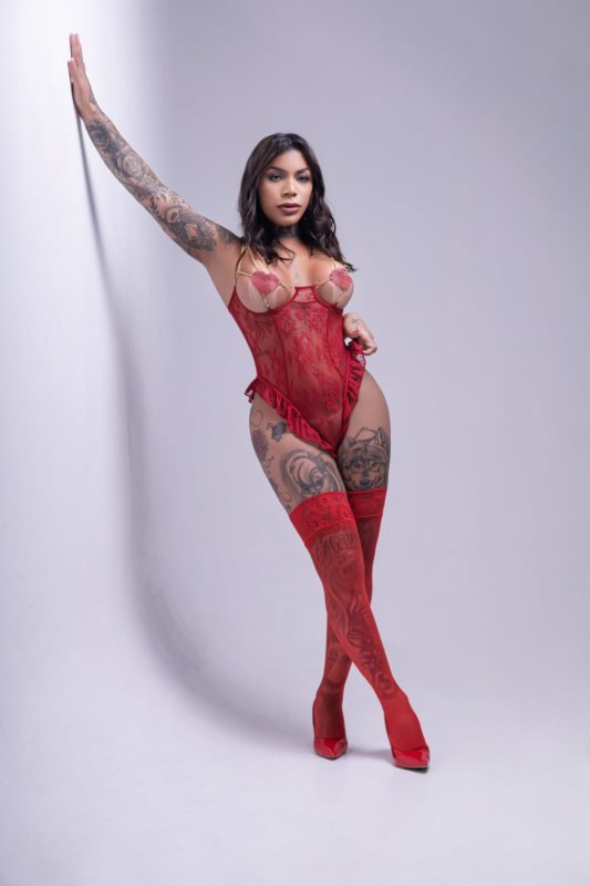 Joyce Lira 18