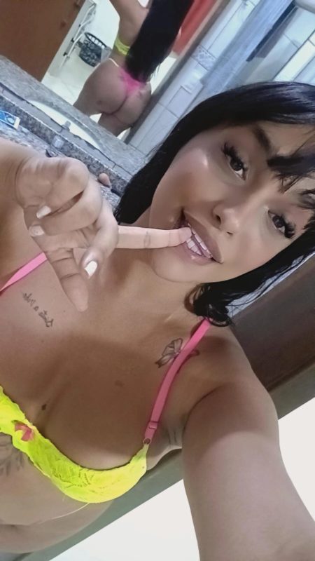 Yasmin Muller 23