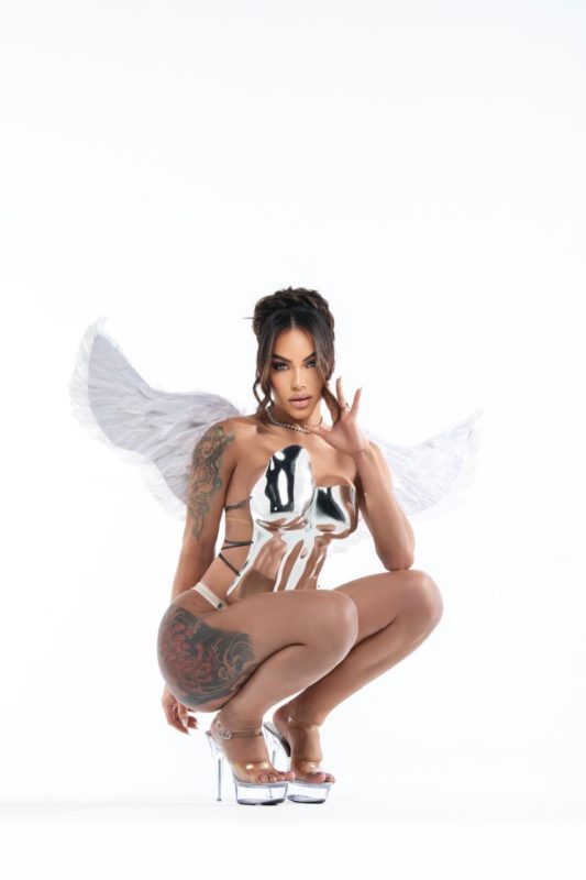 Isis Ann 9