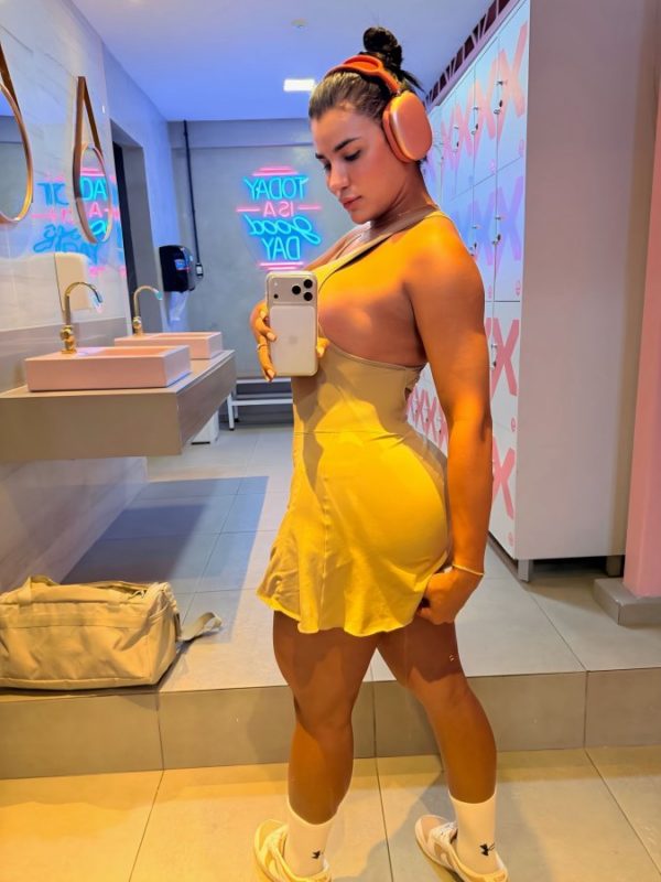 Larissa Kemylli 10