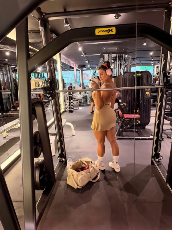 Larissa Kemylli 9