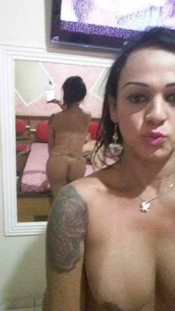 Camilla Costa 2